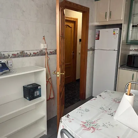 Centro Privada En Compartido Habitación en casa particular Almería