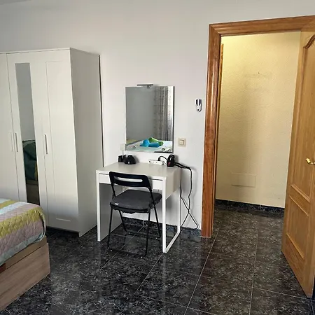 Centro Privada En Compartido Habitación en casa particular Almería