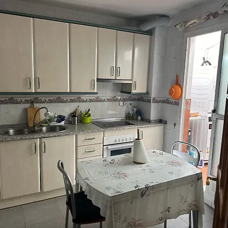 Habitación en casa particular Centro Privada En Compartido Almería
