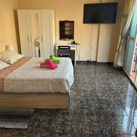 Проживание в семье Centro Privada En Compartido