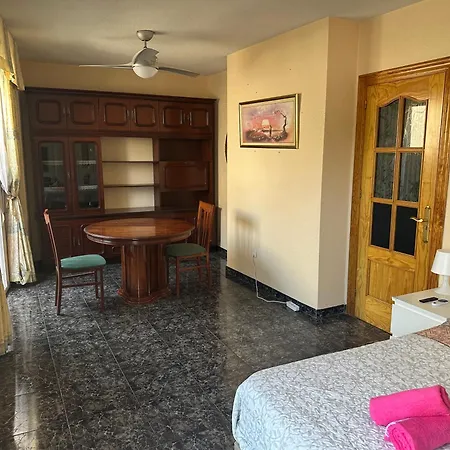 Centro Privada En Compartido Habitación en casa particular