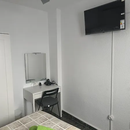 Centro Privada En Compartido Habitación en casa particular