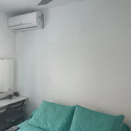 Centro Privada En Compartido Habitación en casa particular Almería