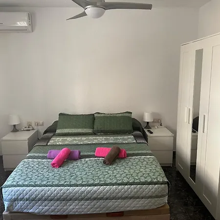 Habitación en casa particular Centro Privada En Compartido Almería