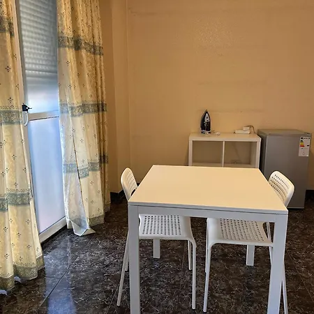 Habitación en casa particular Centro Privada En Compartido Almería